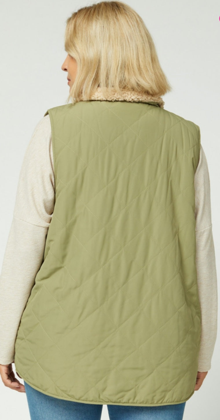 Plus Size Quilted Reversible Vest